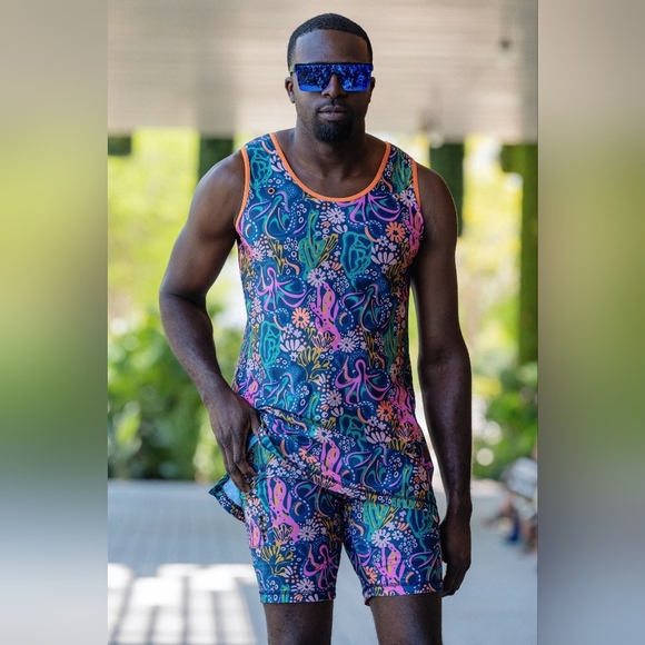 STRONGSUIT Tentacle Spectacle Print XL Unisex Every Gender Neutral Swimwear - Picture 2 of 5